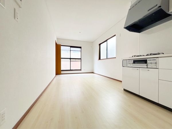 西宮市一里山町　中古一戸建て