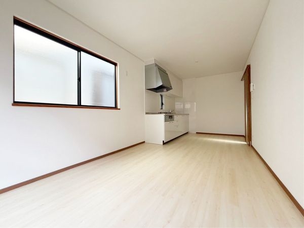 西宮市一里山町の中古一戸建て