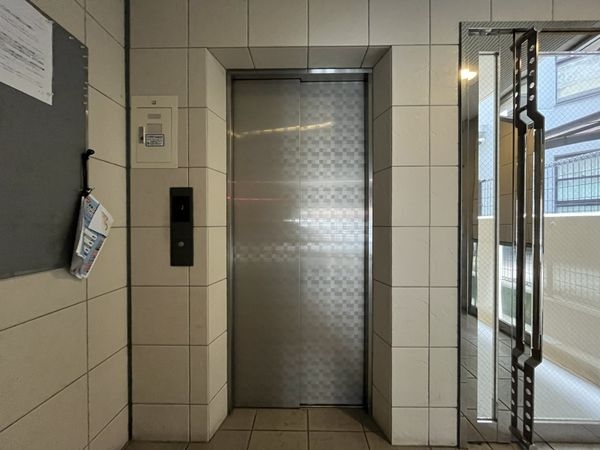 ヤングライフ逆瀬川　中古マンション