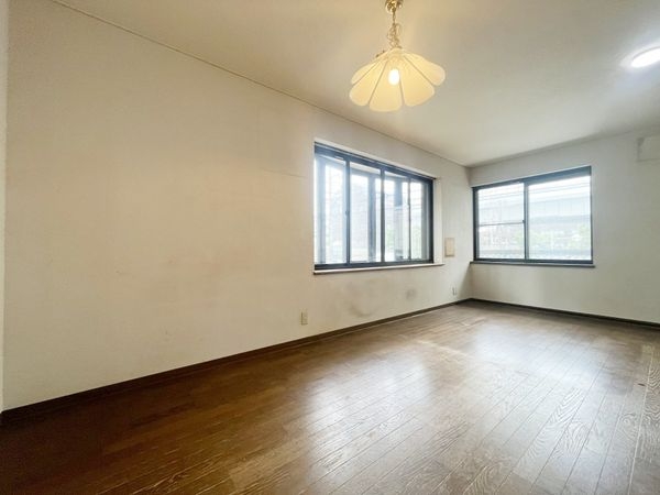 西宮市本町の中古一戸建て