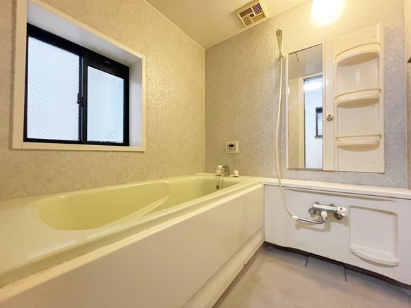 西宮市本町　中古一戸建て
