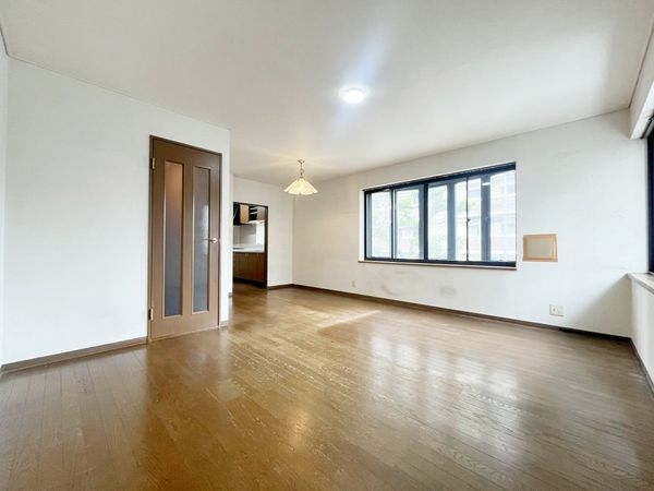 西宮市本町　中古一戸建て