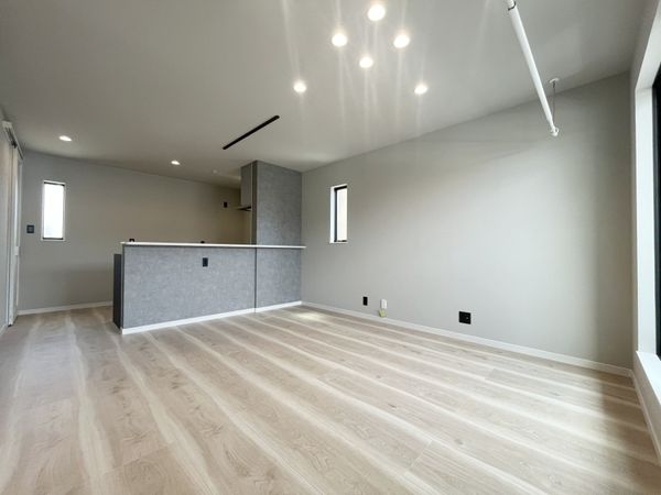 西宮市里中町３丁目　新築一戸建て