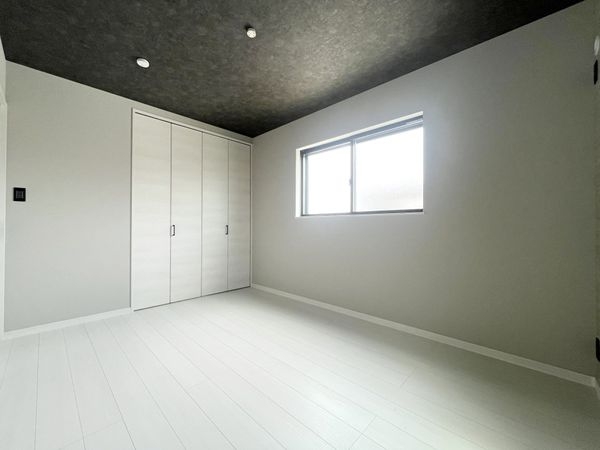 西宮市里中町３丁目　新築一戸建て