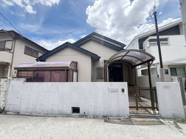 尼崎市武庫元町３丁目　中古一戸建て