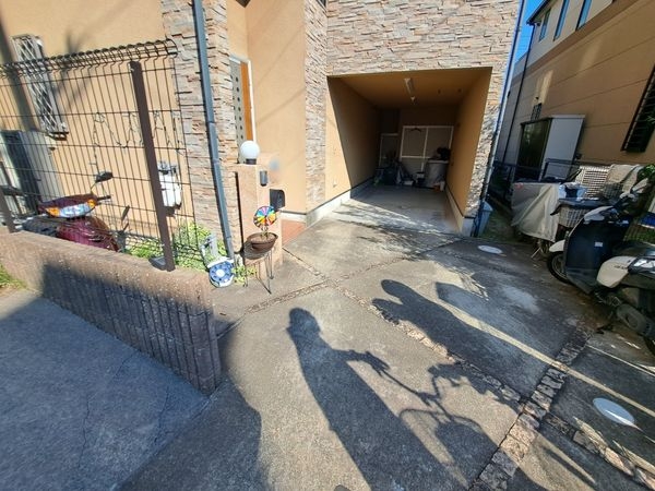 宝塚市雲雀丘３丁目の中古一戸建て