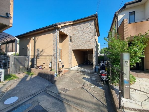 宝塚市雲雀丘３丁目の中古一戸建て