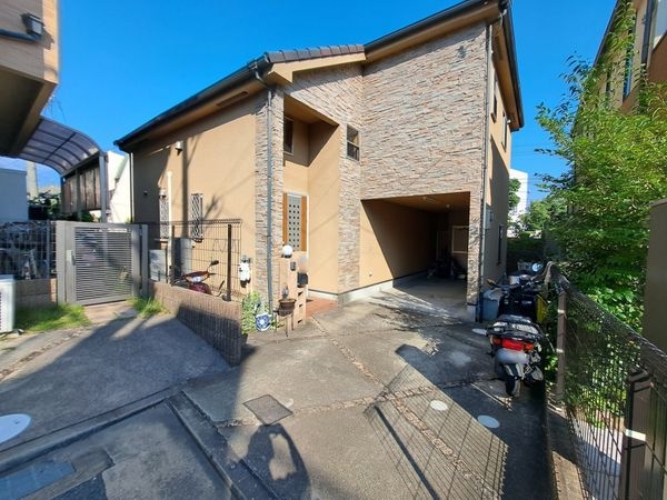 宝塚市雲雀丘３丁目の中古一戸建て