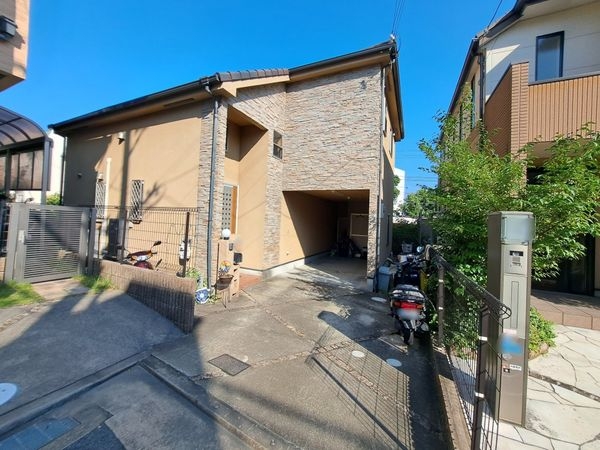 宝塚市雲雀丘３丁目の中古一戸建て