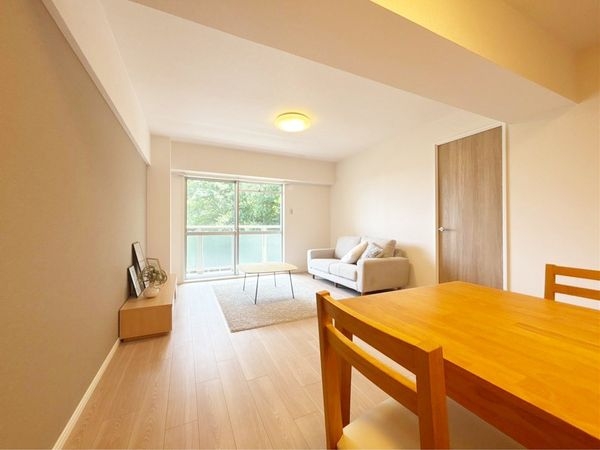 シーアイマンション第2甲陽園 中古マンション(リビング)