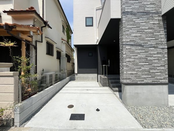 尼崎市西立花町５丁目　新築一戸建て　1期　1号棟