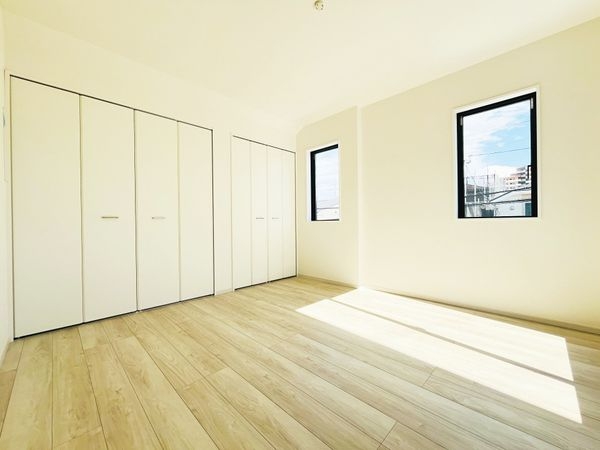 宝塚市南ひばりガ丘１丁目　新築一戸建て　１期　１号棟