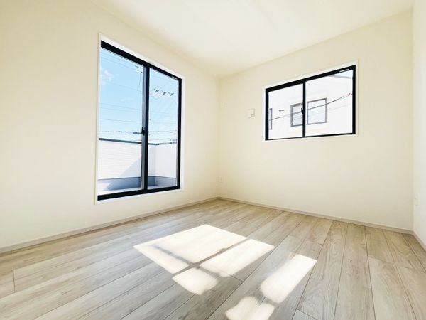 宝塚市南ひばりガ丘１丁目　新築一戸建て　１期　１号棟