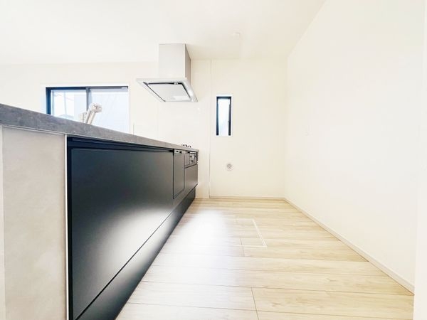 宝塚市南ひばりガ丘１丁目　新築一戸建て　１期　１号棟