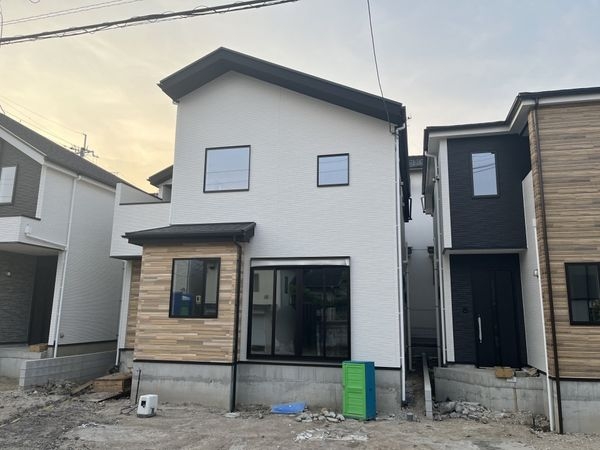 宝塚市南ひばりガ丘１丁目　新築一戸建て　１期　２号棟