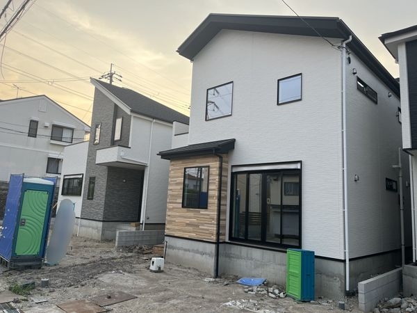 宝塚市南ひばりガ丘１丁目　新築一戸建て　１期　２号棟