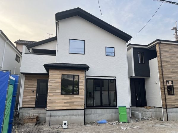 宝塚市南ひばりガ丘１丁目　新築一戸建て　１期　２号棟