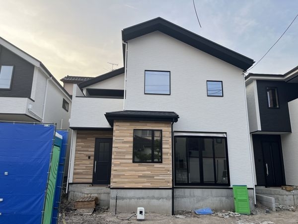 宝塚市南ひばりガ丘１丁目　新築一戸建て　１期　２号棟