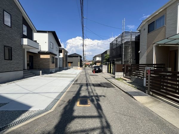 宝塚市南ひばりガ丘１丁目　新築一戸建て　１期　２号棟