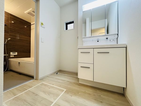 宝塚市南ひばりガ丘１丁目　新築一戸建て　１期　２号棟