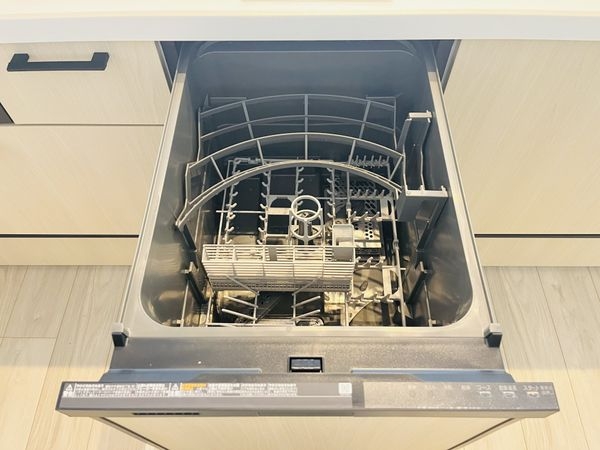 宝塚市南ひばりガ丘１丁目　新築一戸建て　１期　２号棟