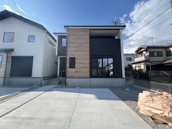 宝塚市南ひばりガ丘１丁目　新築一戸建て　１期　３号棟