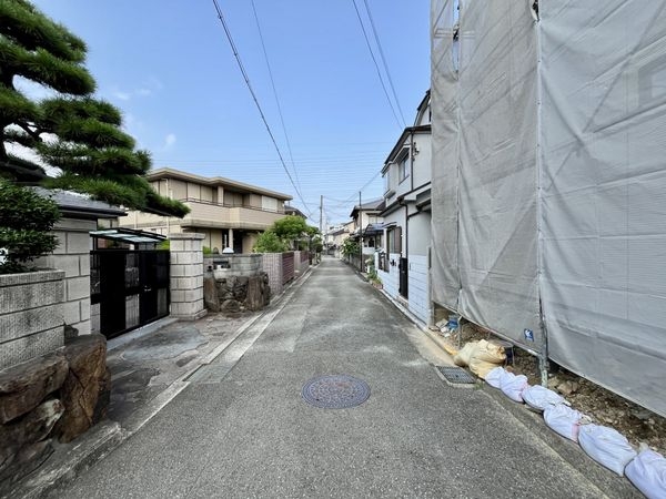 宝塚市今里町　新築一戸建て　全１区画
