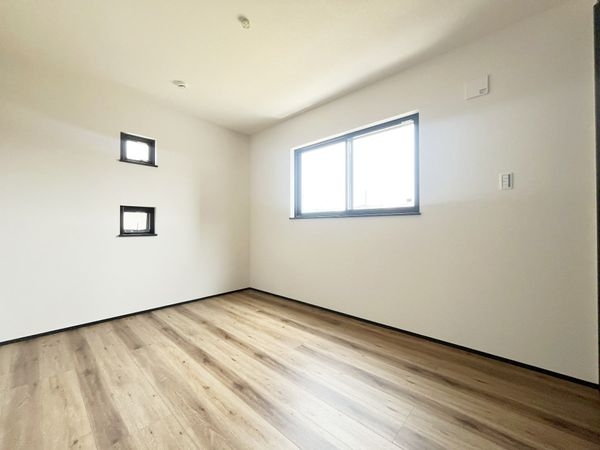 宝塚市高司２丁目　新築一戸建て