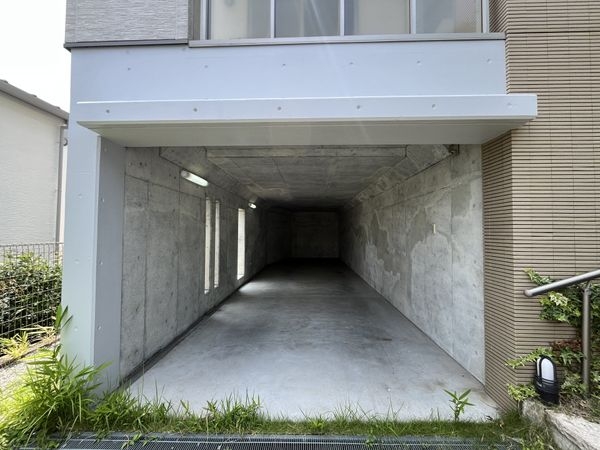 西宮市苦楽園二番町の中古一戸建て