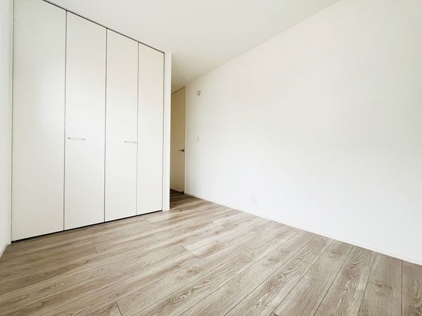 尼崎市三反田町１丁目　新築一戸建て　２号棟