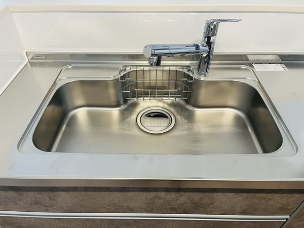 尼崎市三反田町１丁目　新築一戸建て　２号棟