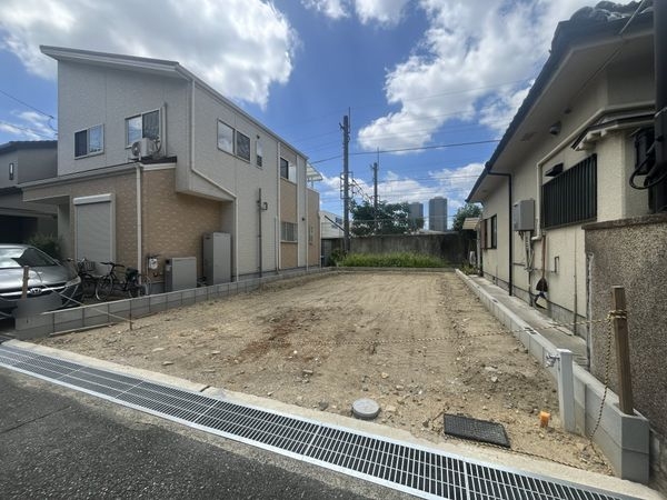 宝塚市川面３丁目　新築一戸建て　２期　１号棟