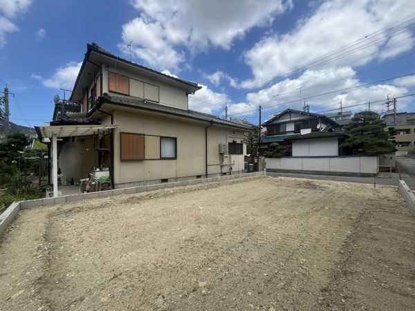宝塚市川面３丁目　新築一戸建て　２期　１号棟