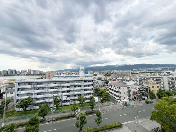 日商岩井香枦園マンション二号棟　中古マンション