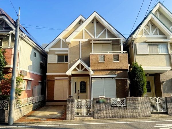 尼崎市口田中１丁目　中古一戸建て