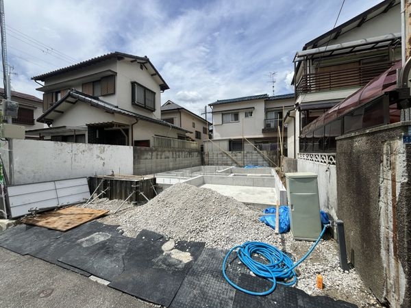 宝塚市小林５丁目　新築一戸建て