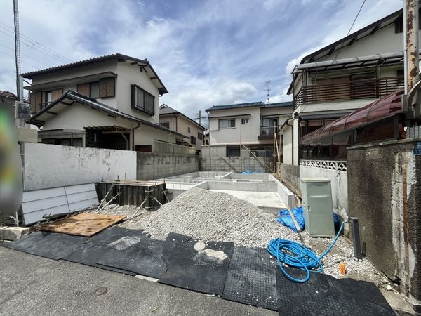 宝塚市小林５丁目　新築一戸建て