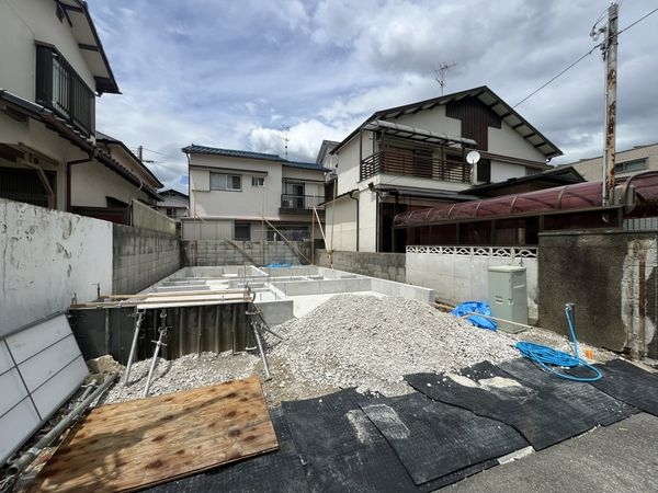 宝塚市小林５丁目　新築一戸建て