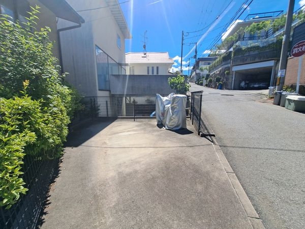 宝塚市雲雀丘山手２丁目の中古一戸建て