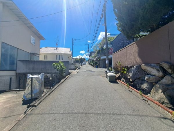 宝塚市雲雀丘山手２丁目の中古一戸建て