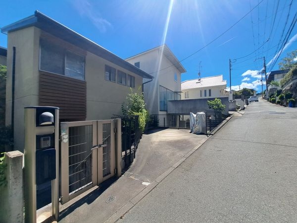 宝塚市雲雀丘山手２丁目の中古一戸建て