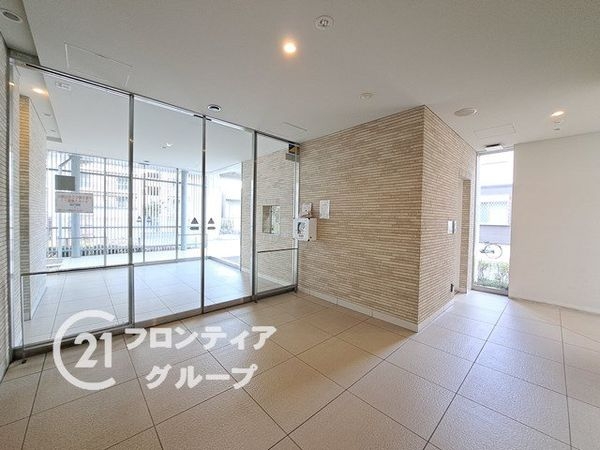 シャルマンフジスマート尼崎出屋敷駅前ステーショングリーン　…