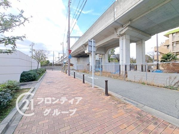 シャルマンフジスマート尼崎出屋敷駅前ステーショングリーン　…