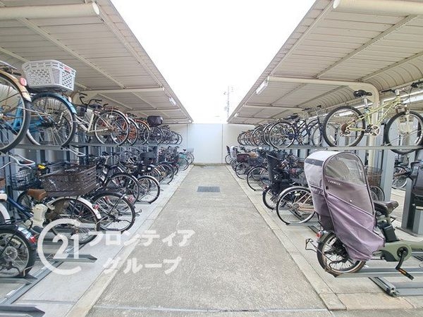 シャルマンフジスマート尼崎出屋敷駅前ステーショングリーン　…