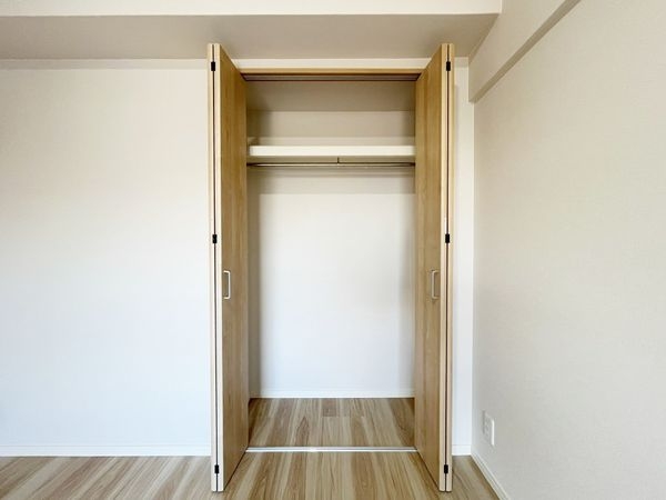 ベルヴェデールイトーピア武庫川 中古マンション(収納)