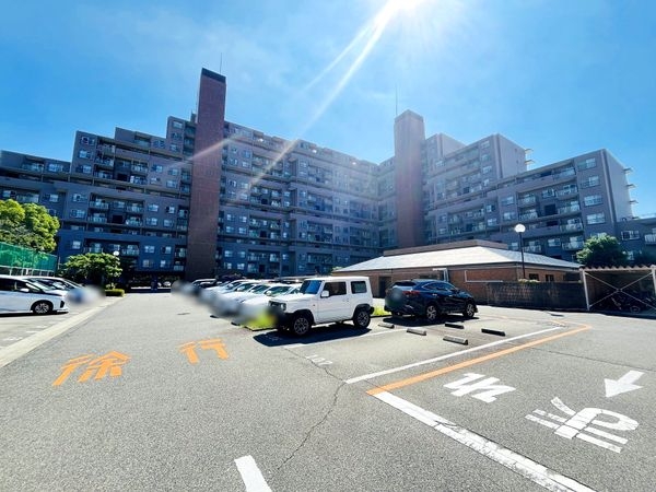 ベルヴェデールイトーピア武庫川 中古マンション(駐車場)