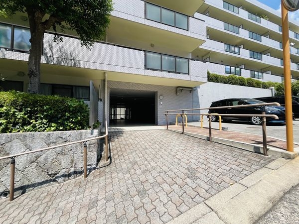 ライオンズマンション西宮高座D棟　中古マンション