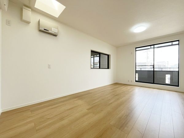 尼崎市食満５丁目　中古一戸建て