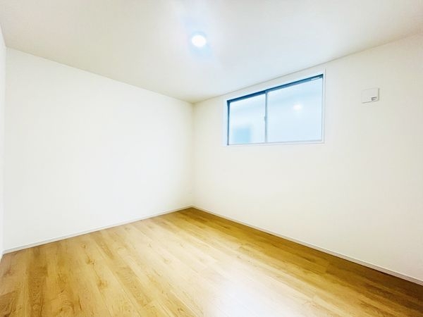 宝塚市福井町　新築一戸建て　4号棟