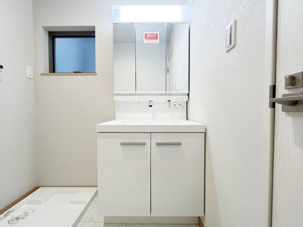 尼崎市西難波町６丁目　新築一戸建て